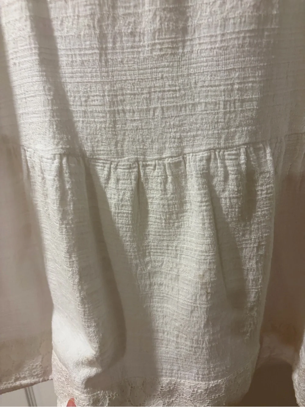 Crown & Ivy White Textured Lace Detail Sleeveless Babydoll Top Medium - Picture 3 of 5